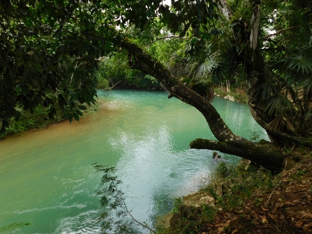 Franks Eddy, Cayo, Belize.